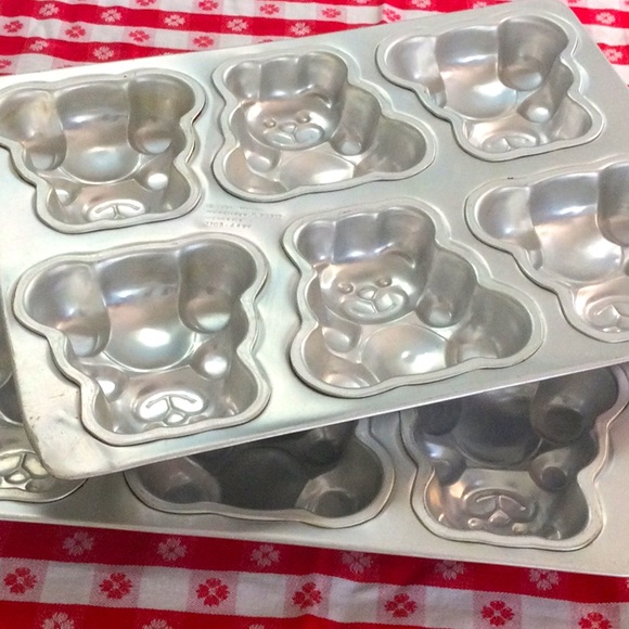 Wilton Other - Set of 2 Wilton mini teddy bear cake pans.